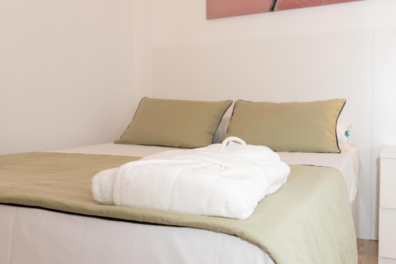 Mixed Dormitory Room with shared Bathroom