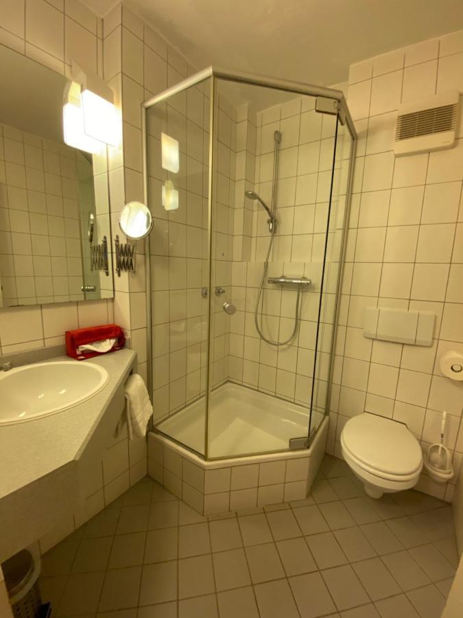 Family Room Shower