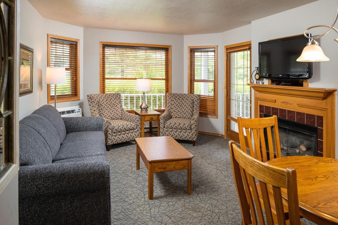 One-Bedroom Suite