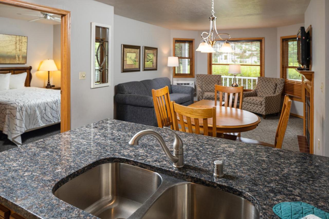 One-Bedroom Suite