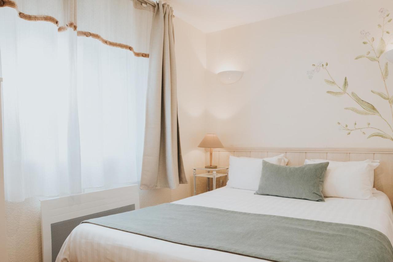 Chambre Double Standard - Vue sur Ville - Croisière