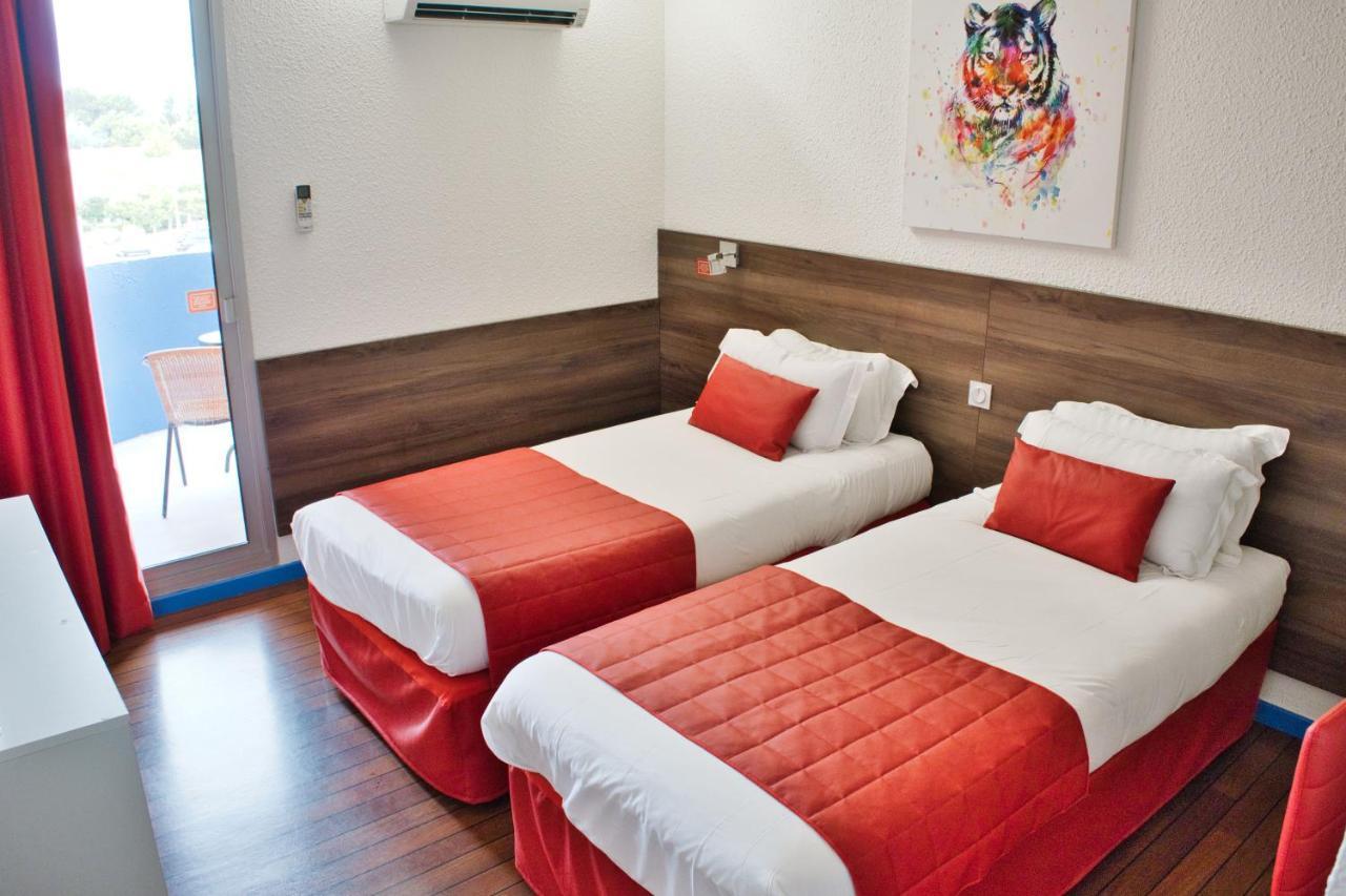 Twin Room Village View
