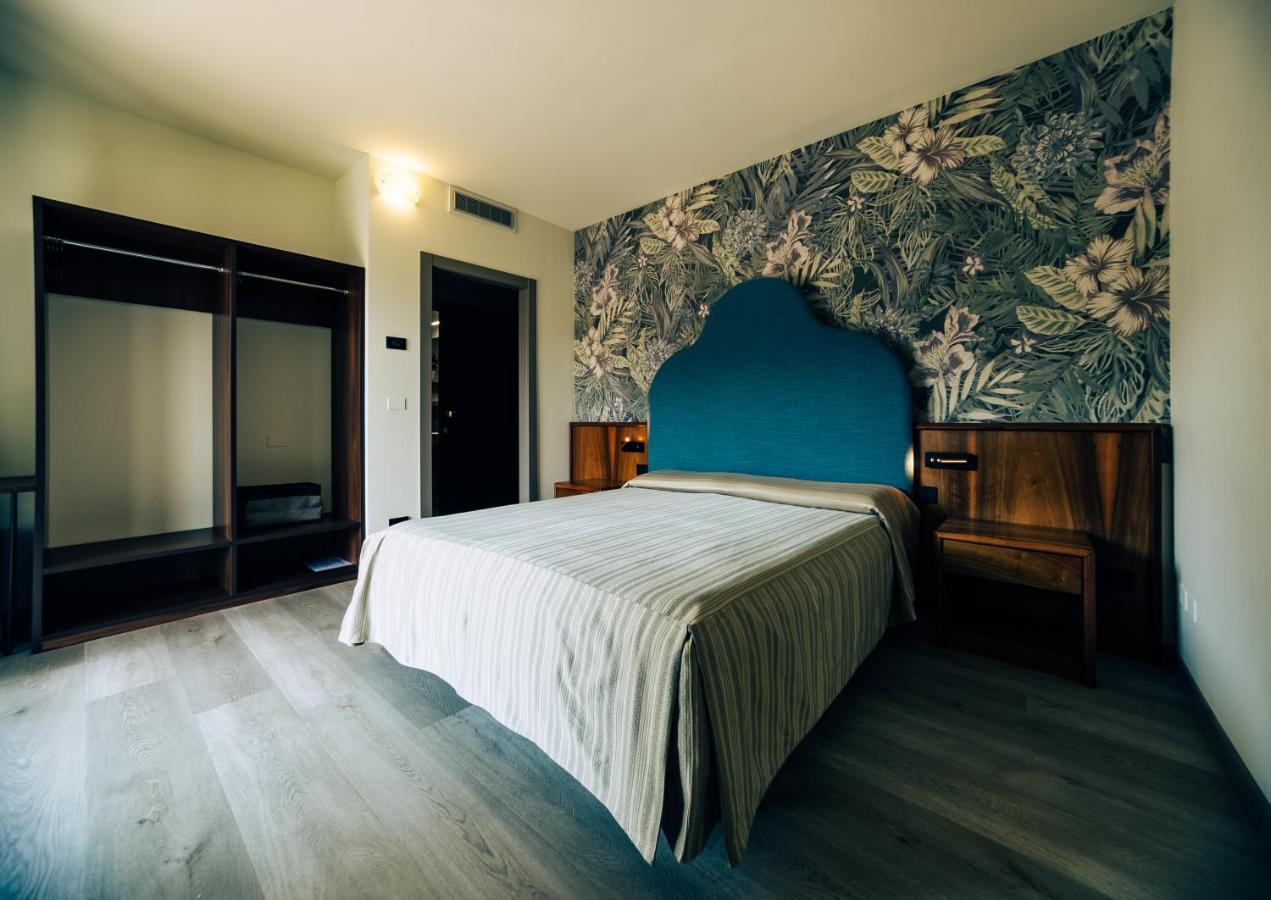 Double Room Lake View