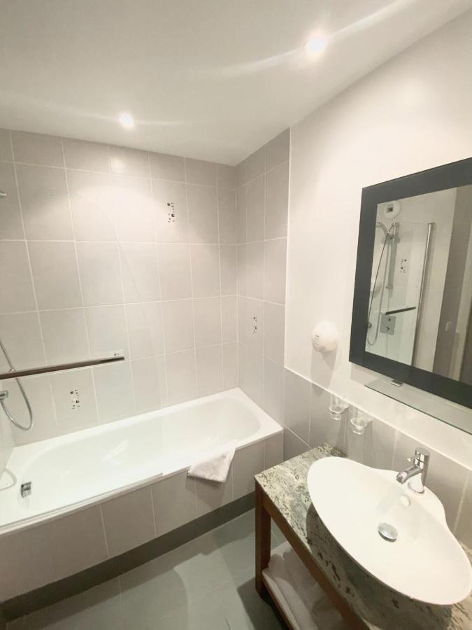 Quadruple Suite Room