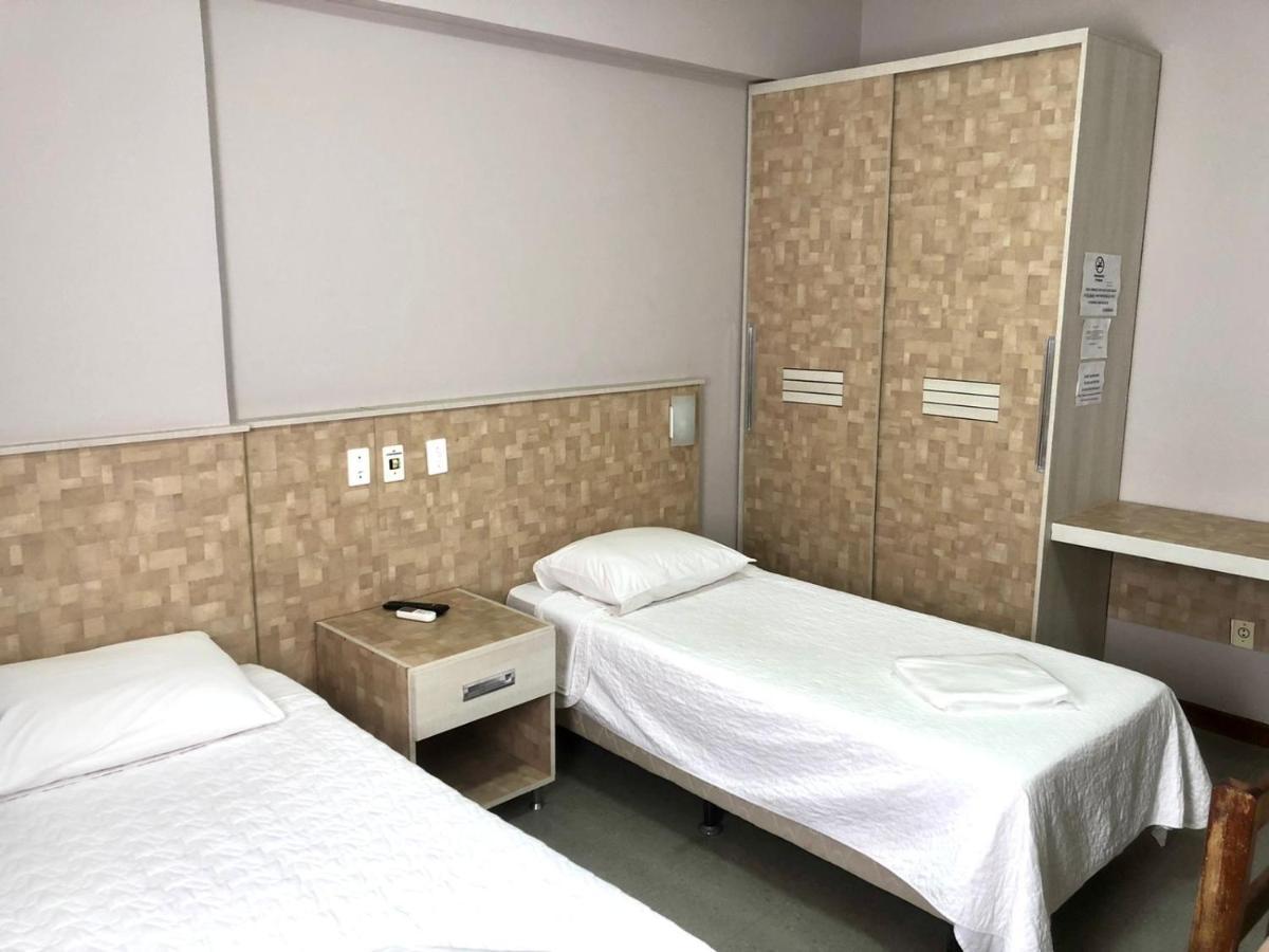Quarto Deluxe com 2 Camas de Solteiro