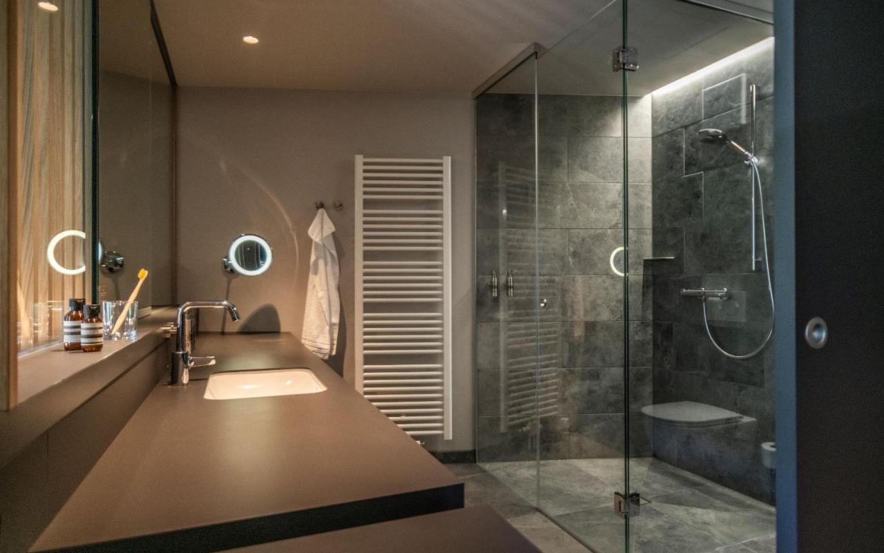 Single Room Bathroom