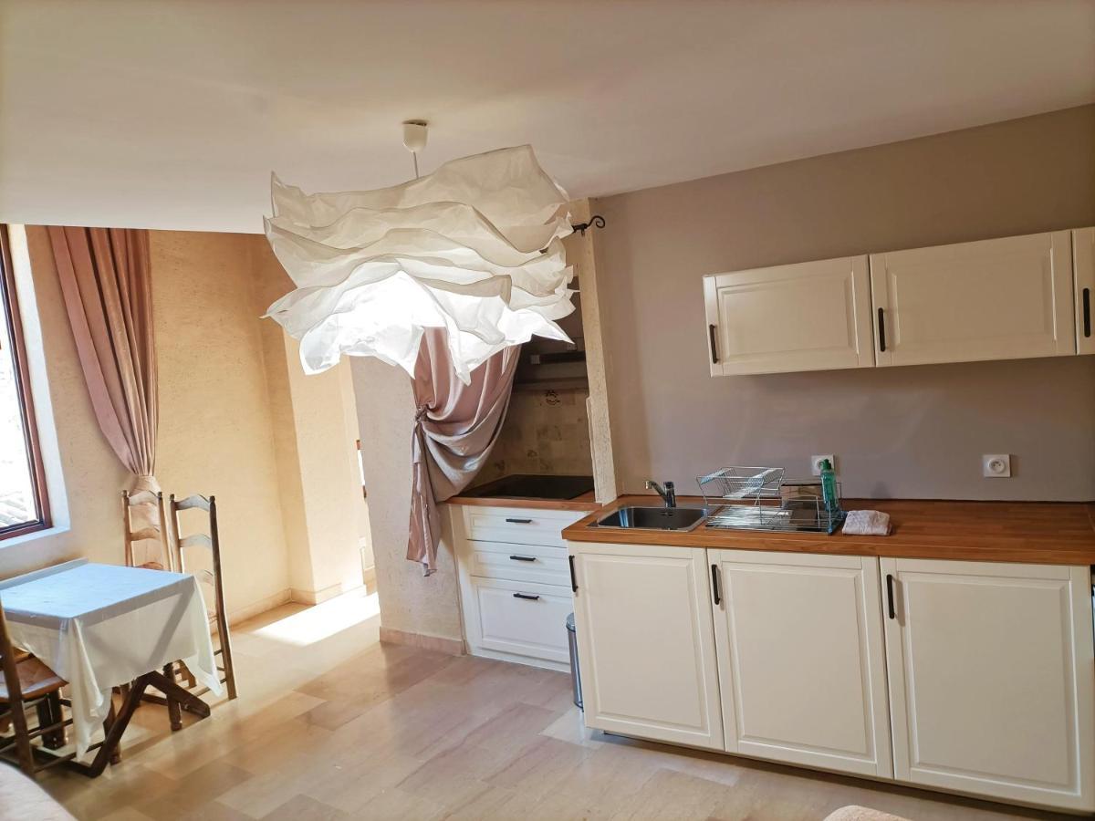 Apartment - Split Level,1262766619:JPEG