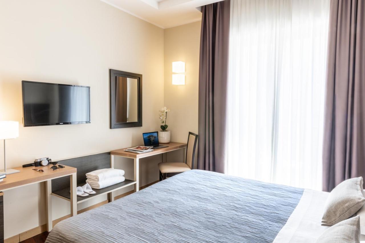 Double or Twin Room Balcony