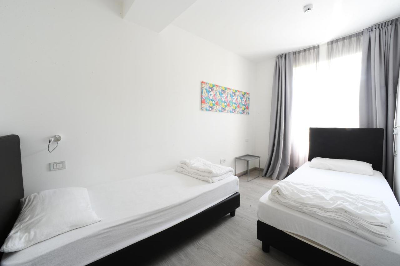 Two-Bedroom Apartment direct access to the garden