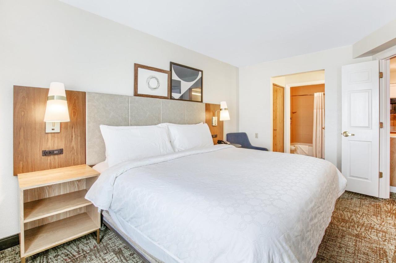 One-Bedroom King Suite Sofa Bed
