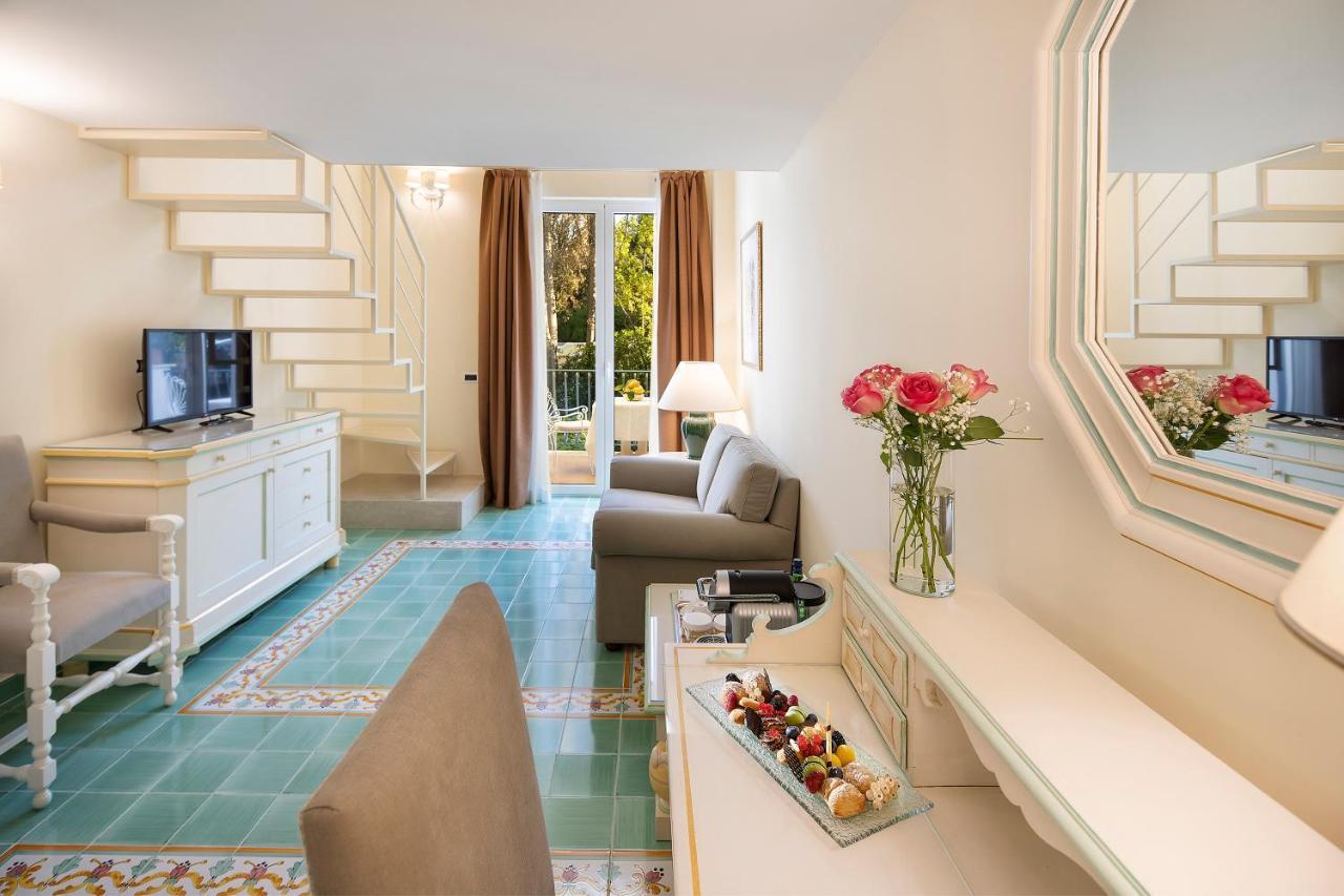 Deluxe Double or Twin Room Garden View