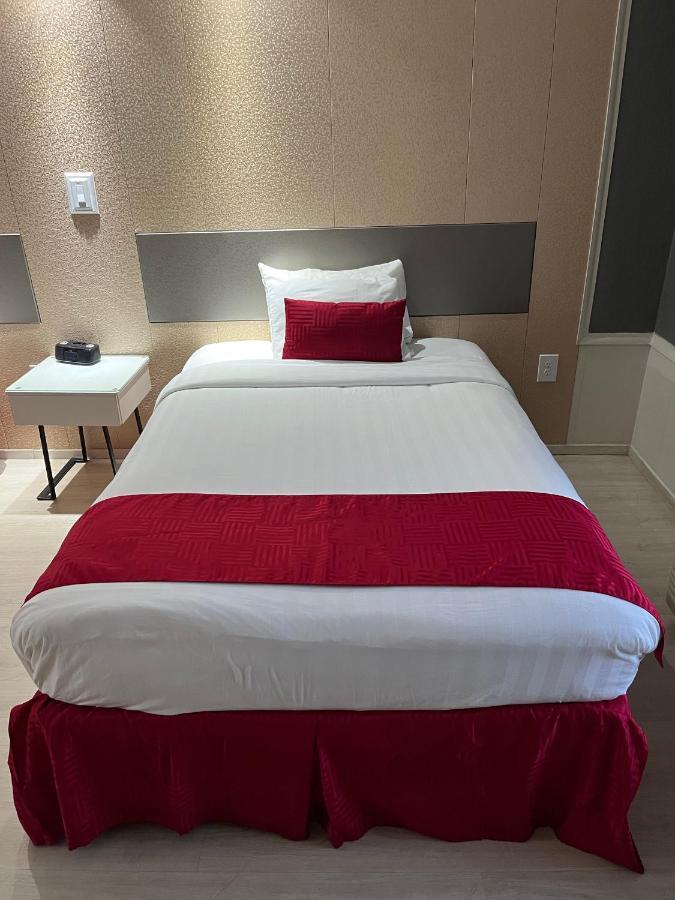 Double Room Two Double Beds Non-Smoking