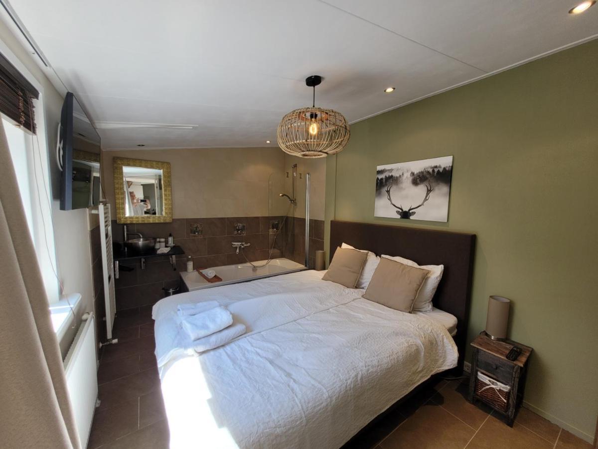 Holiday Home,379130311:JPEG