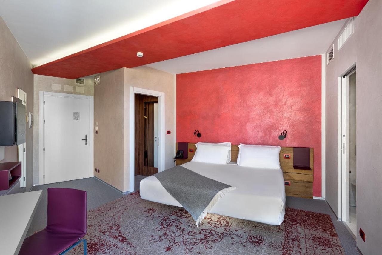 Deluxe Double Room Terrace & Jacuzzi
