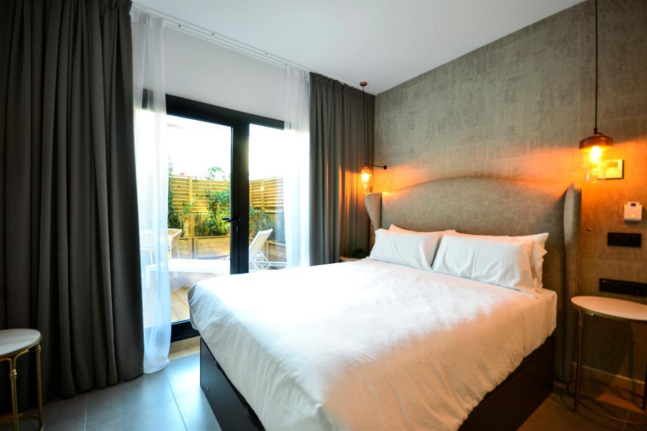 Double Royal Alcazar Superior room terrace views