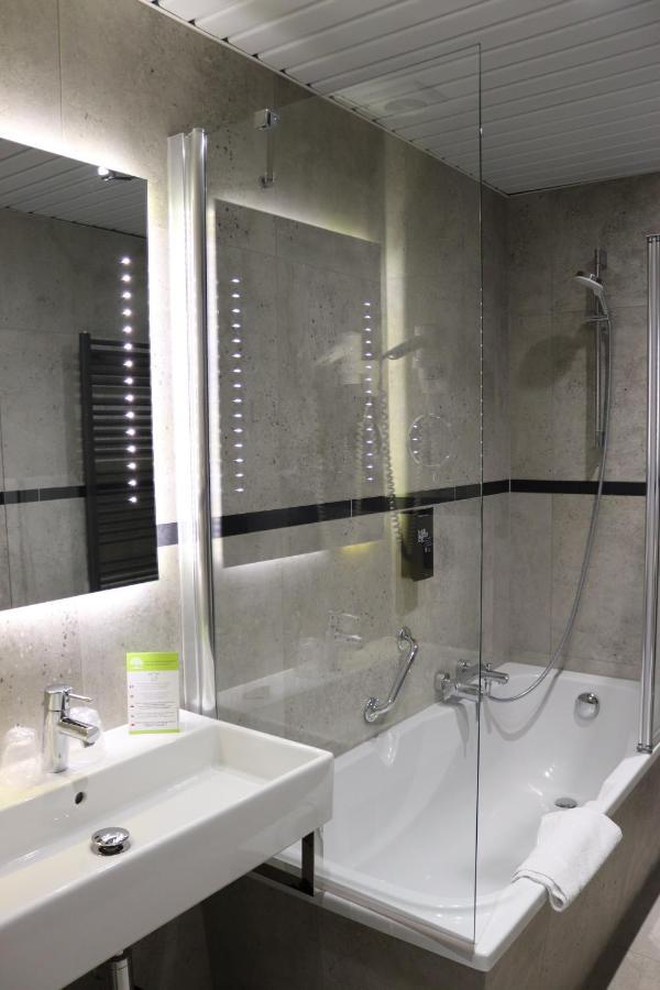Grand Place Twin Room