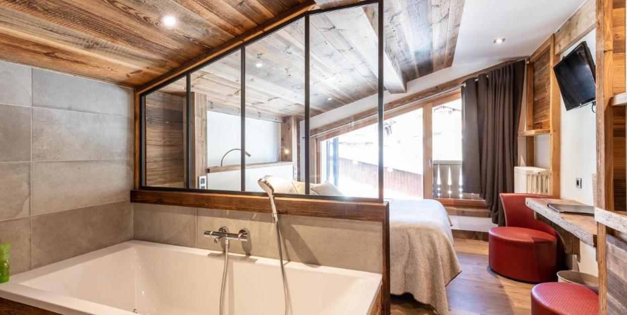 Petite Chambre Simple Mansardée