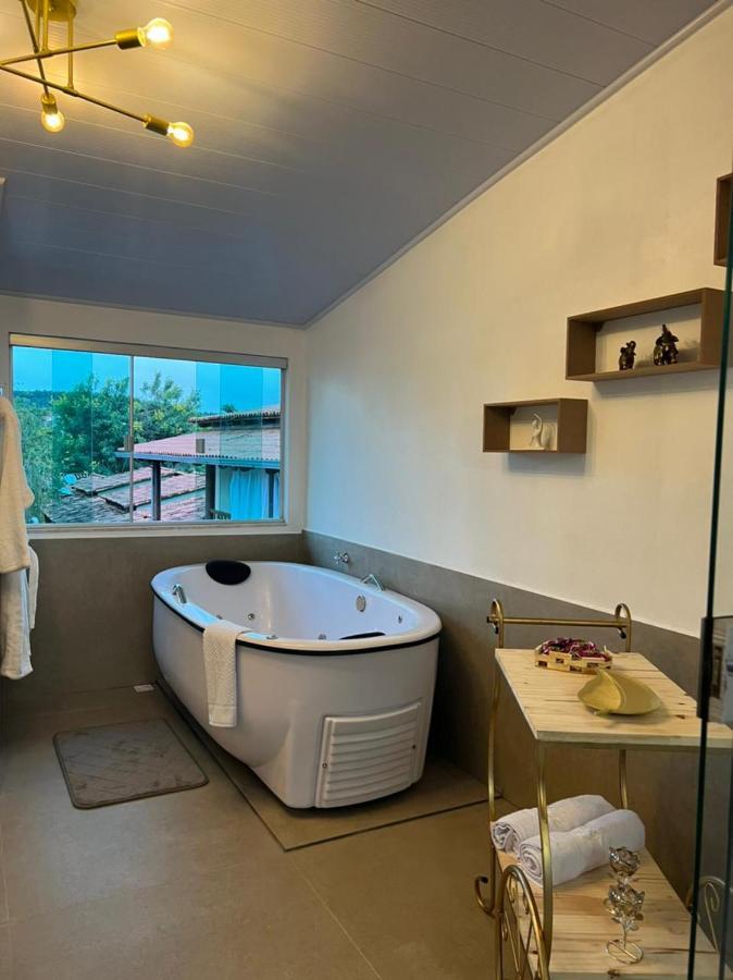 Deluxe Double Room Bath