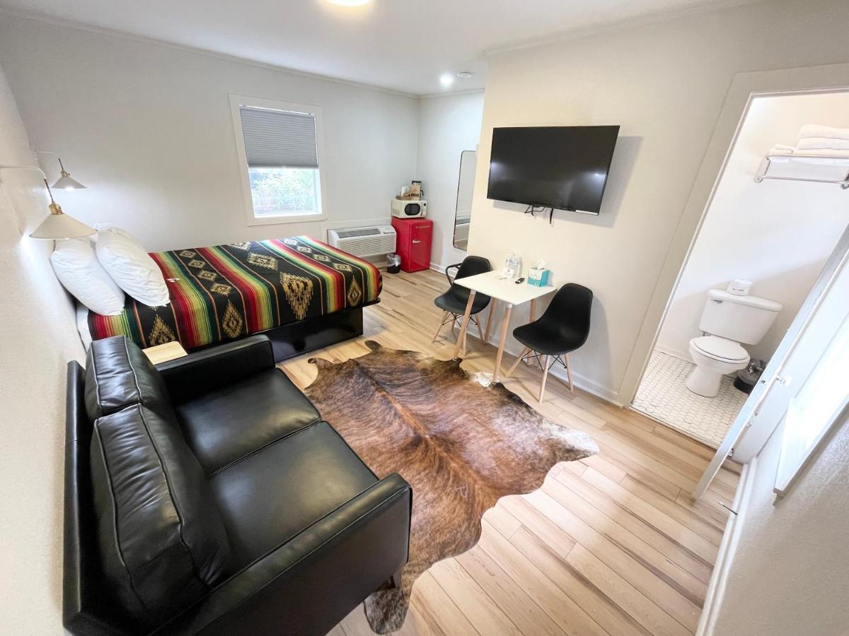 Queen Suite