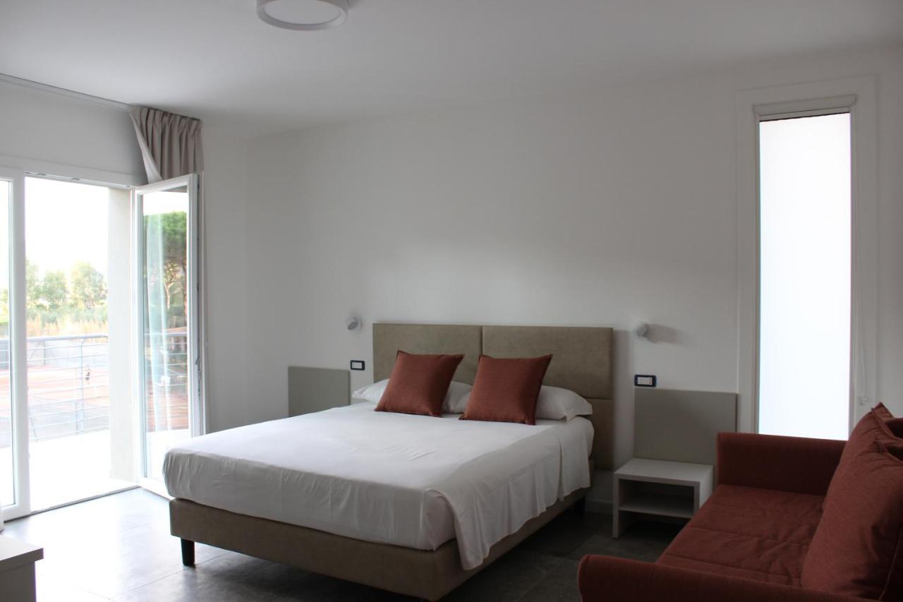Large Double or Twin Room