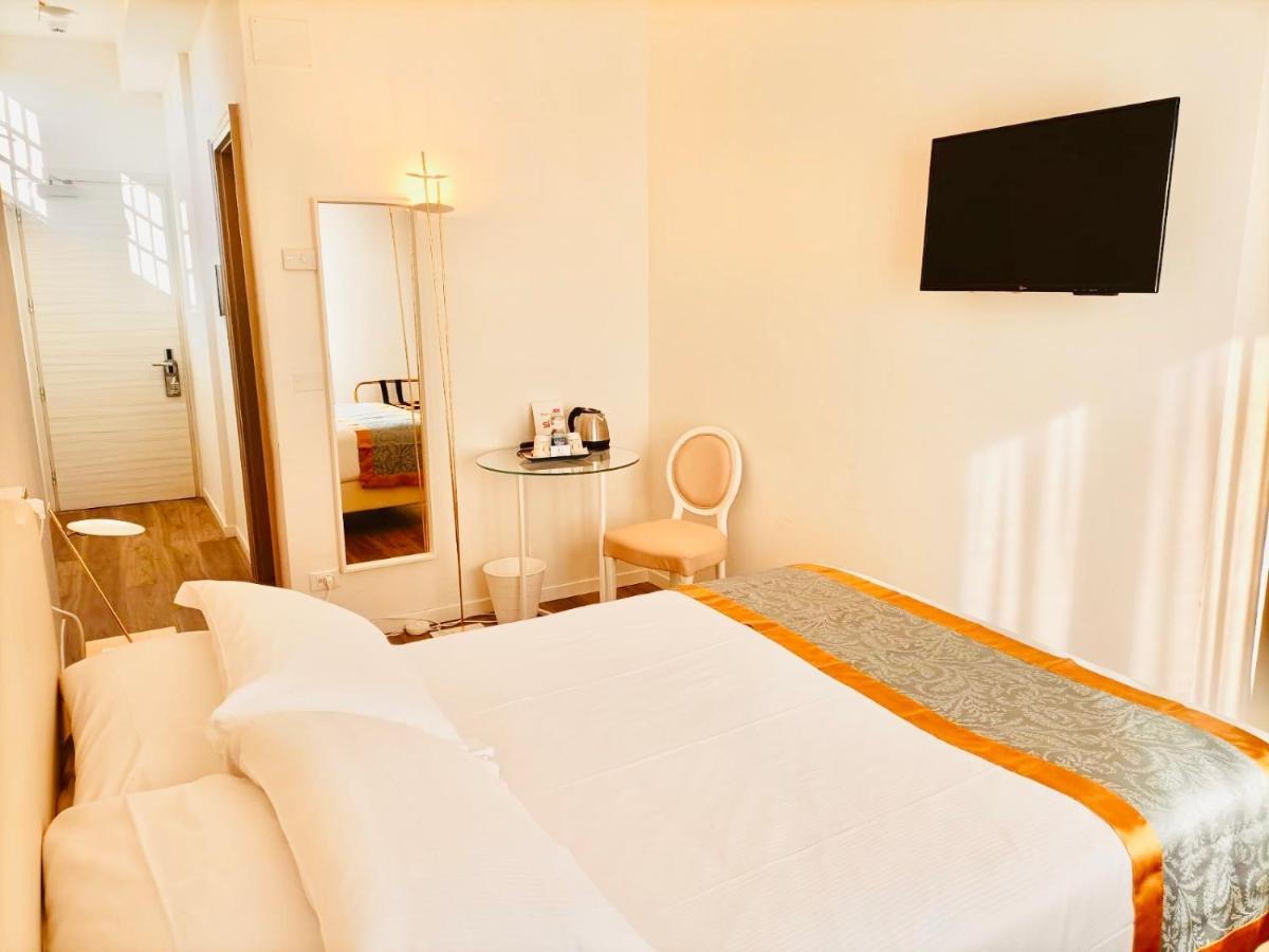 Small Double Room