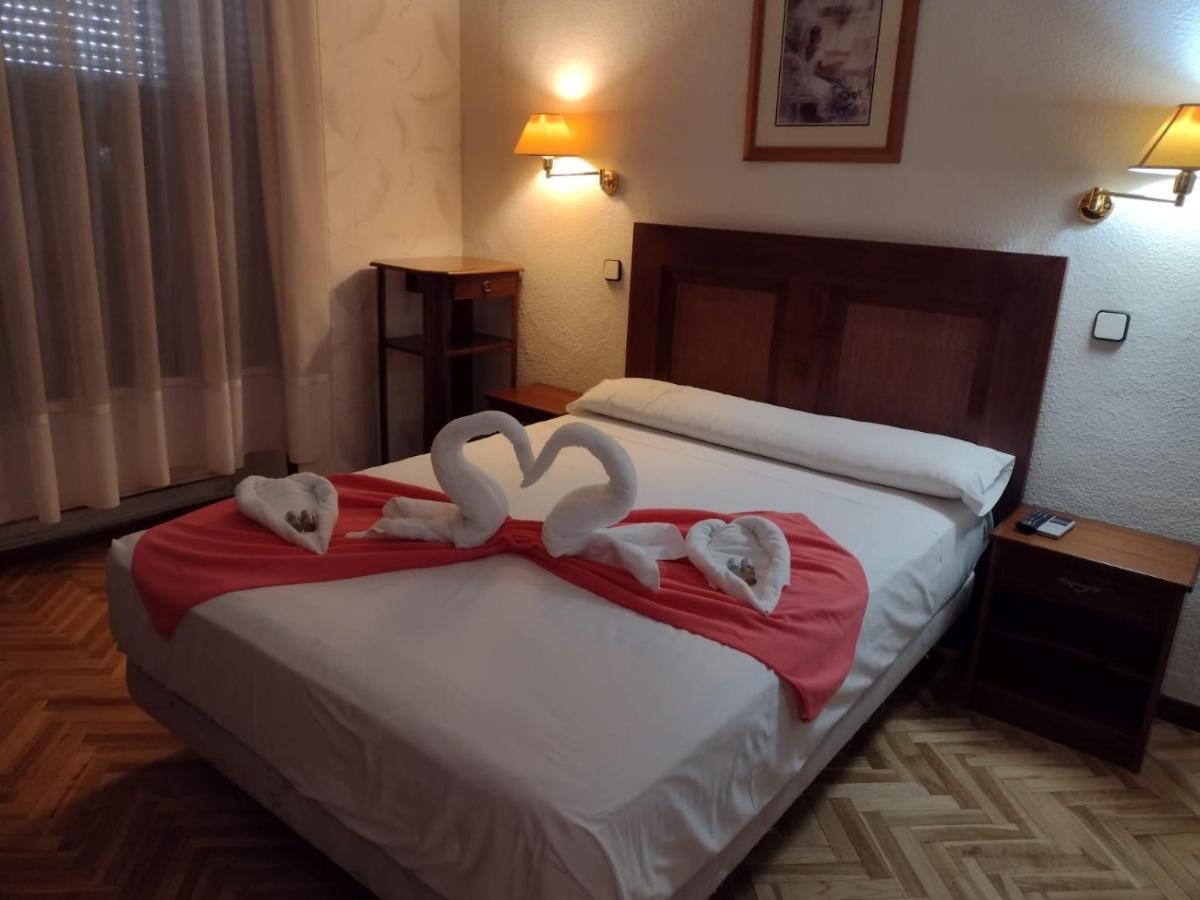 Doppelzimmer mit Balkon