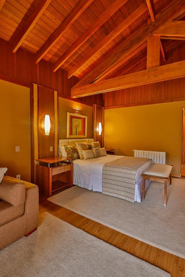 Luxury Suite Spa Bath