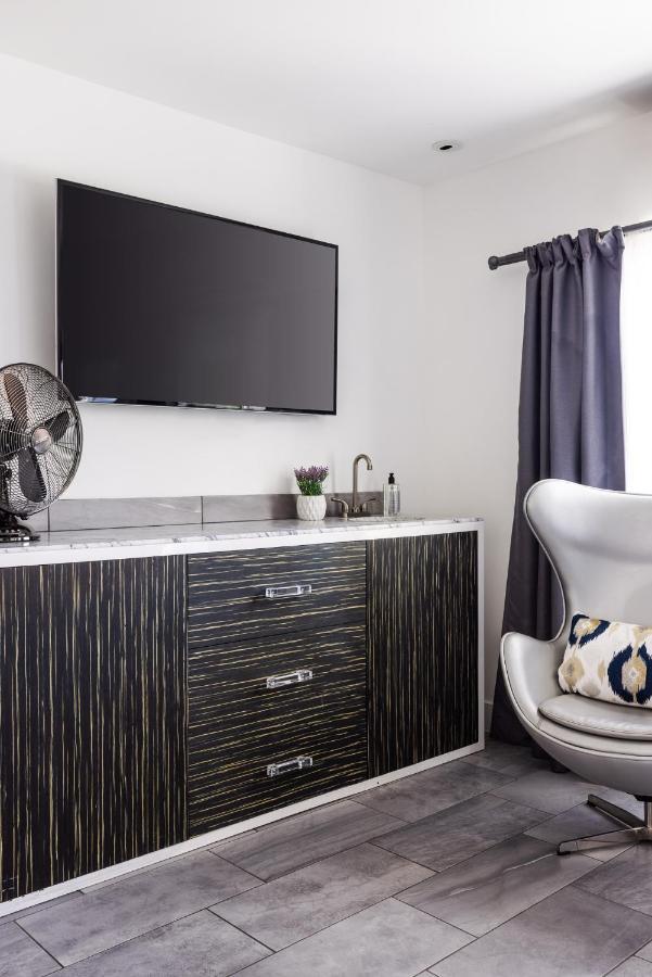 One-Bedroom Suite