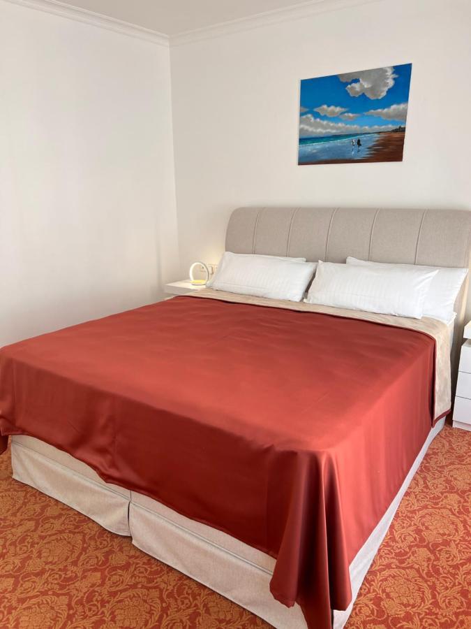 Double Room Mountain View