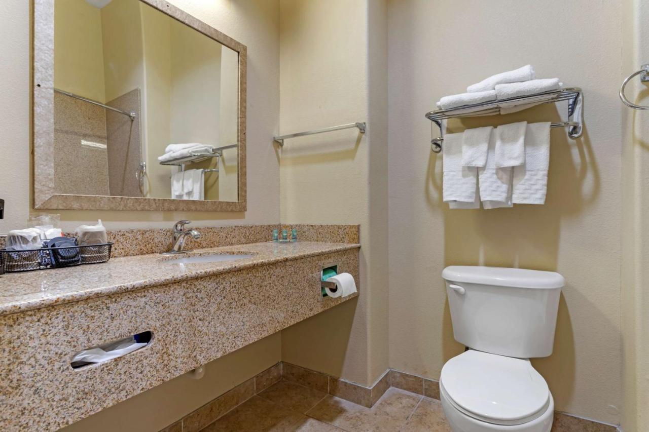 King Suite Whirlpool