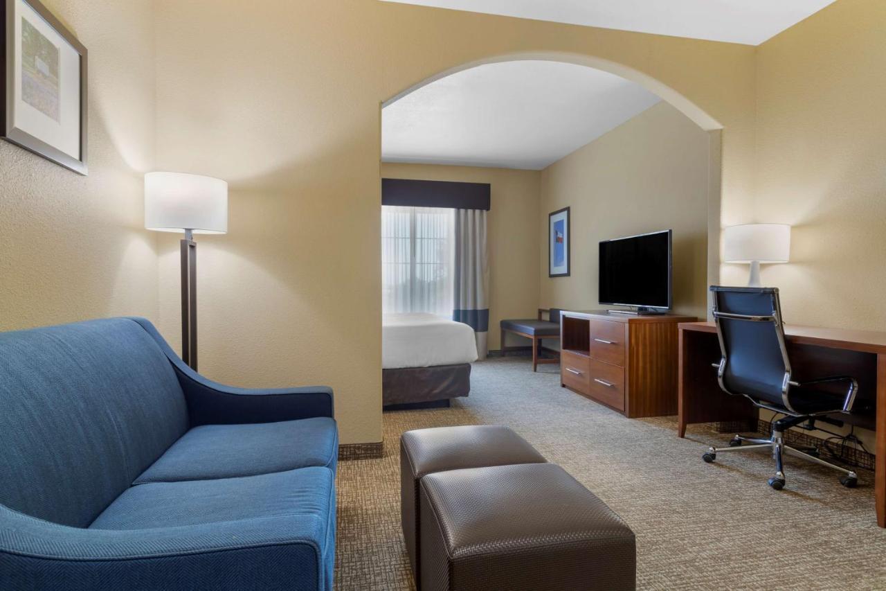 King Suite Sofa Bed Non-Smoking