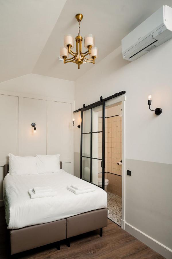 Tiny Room