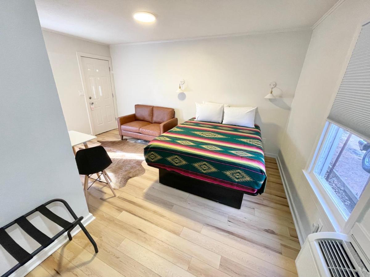 Queen Suite