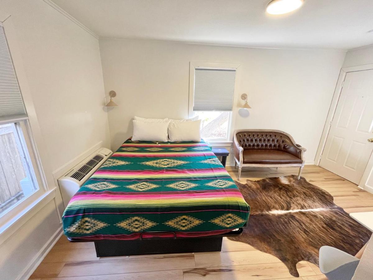 Queen Suite