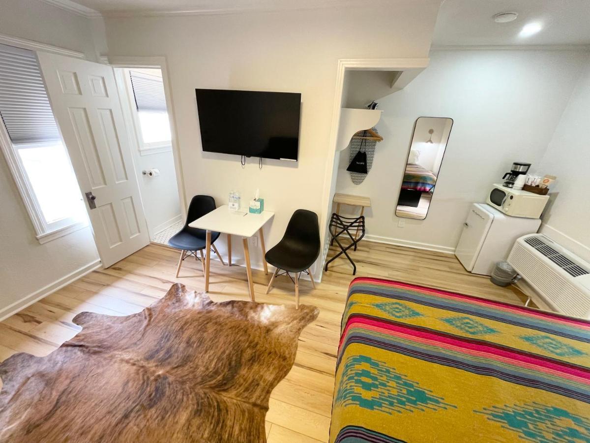 Queen Suite