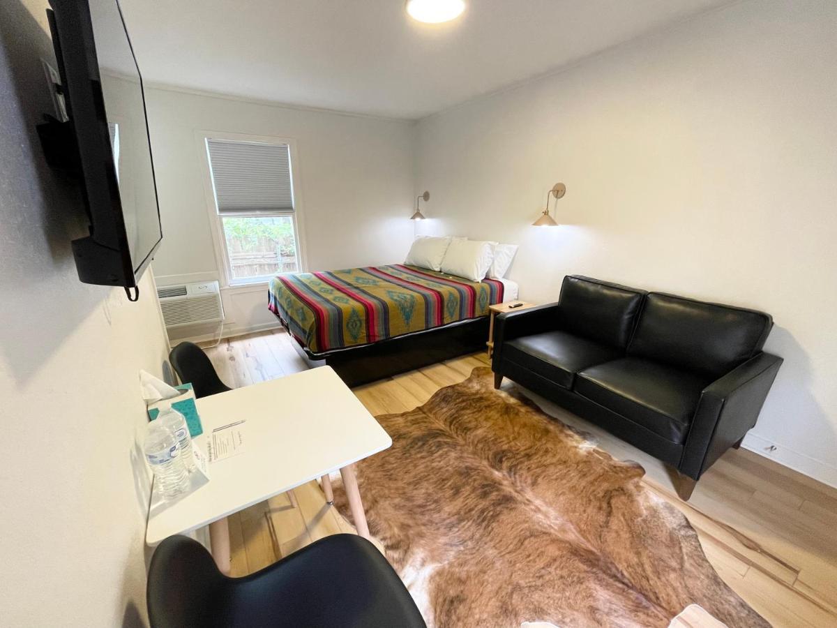 Queen Suite