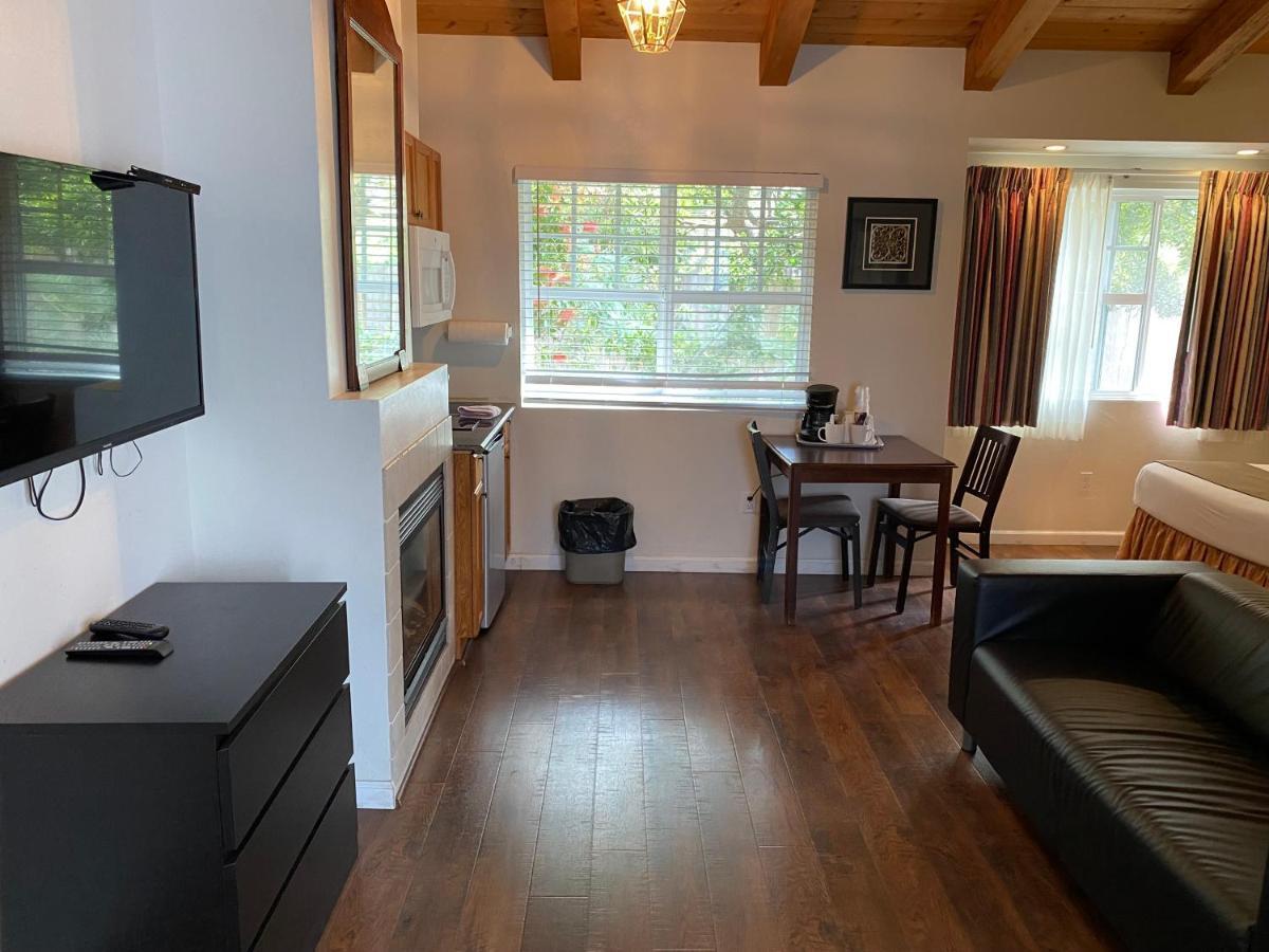 Standard Room Two Double Beds Kitchen & Fireplace
