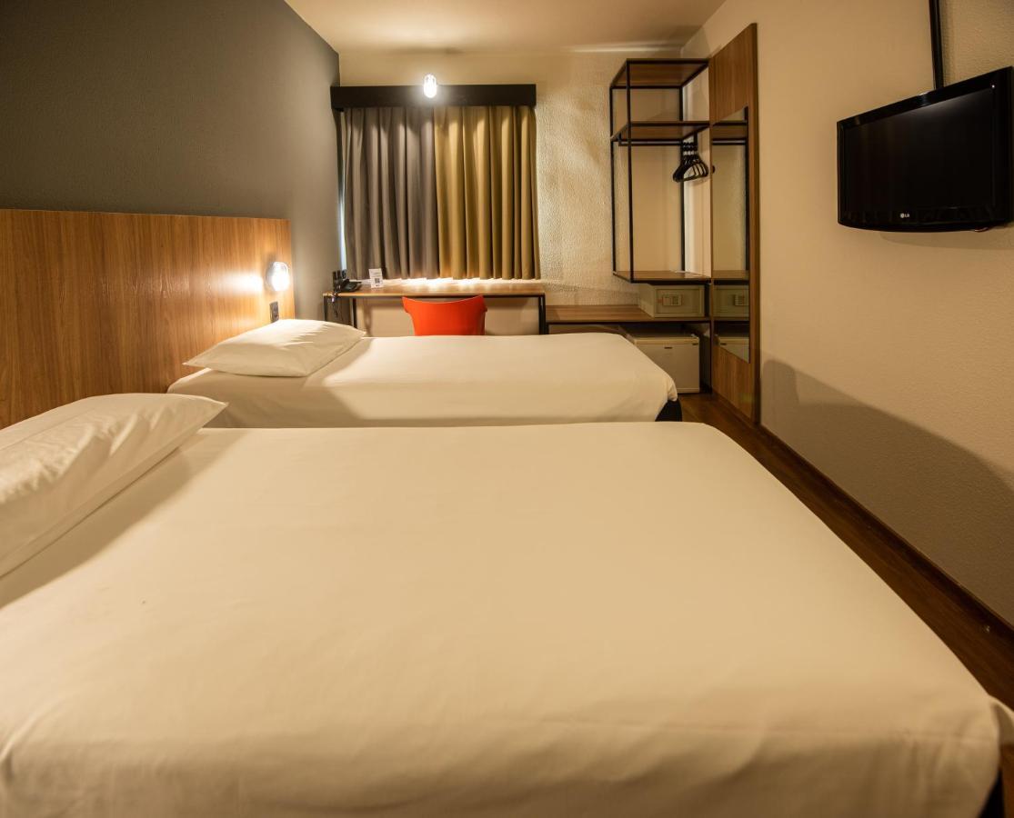 Standard Room Two Single Beds