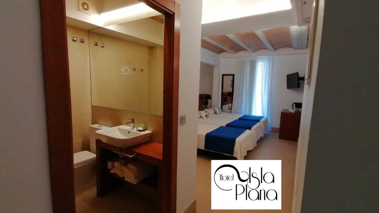 Comfort Triple Room Shower