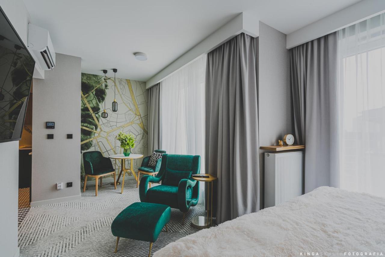 Junior Suite 1 King Bed Balcony