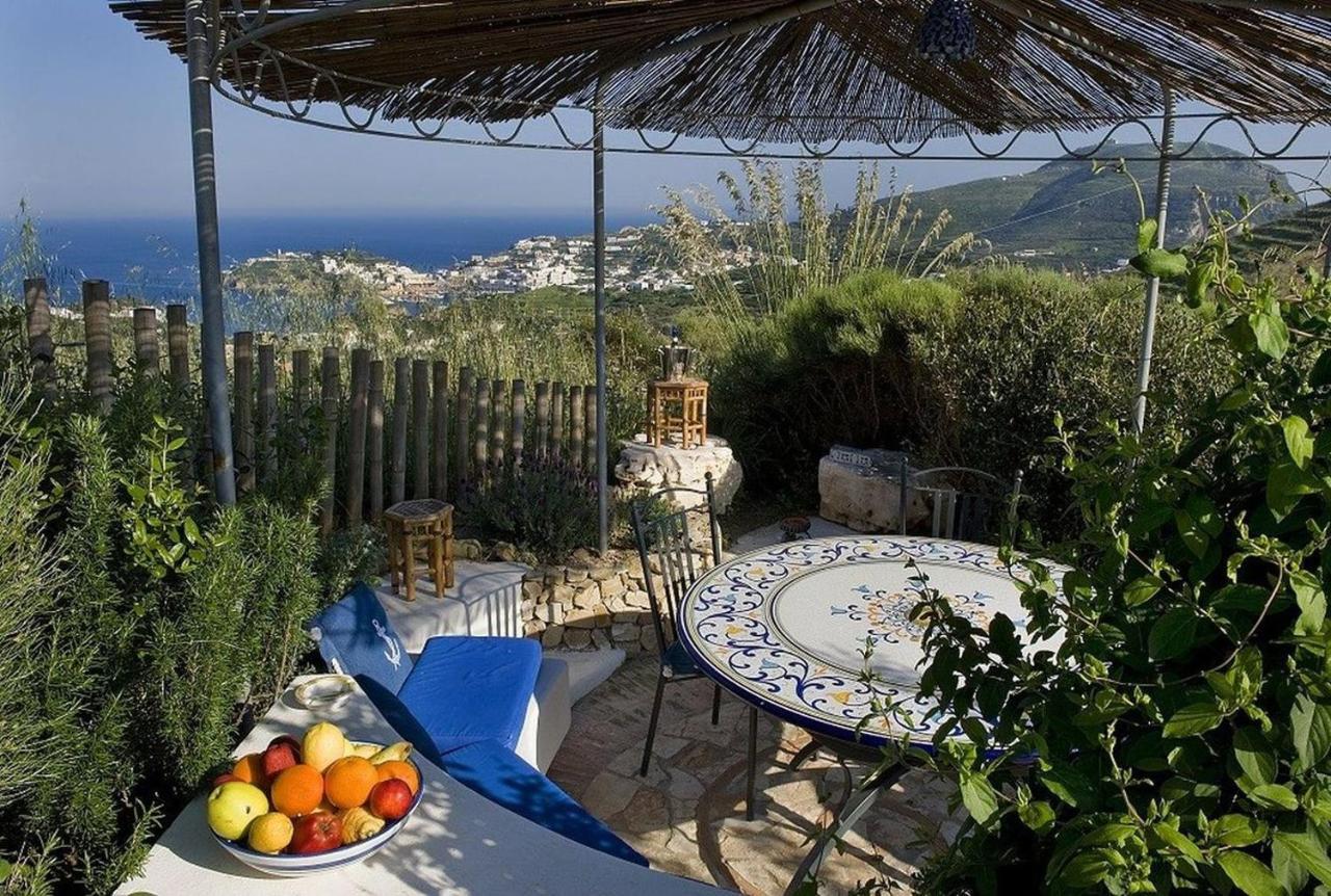 Double or Twin Room Sea View