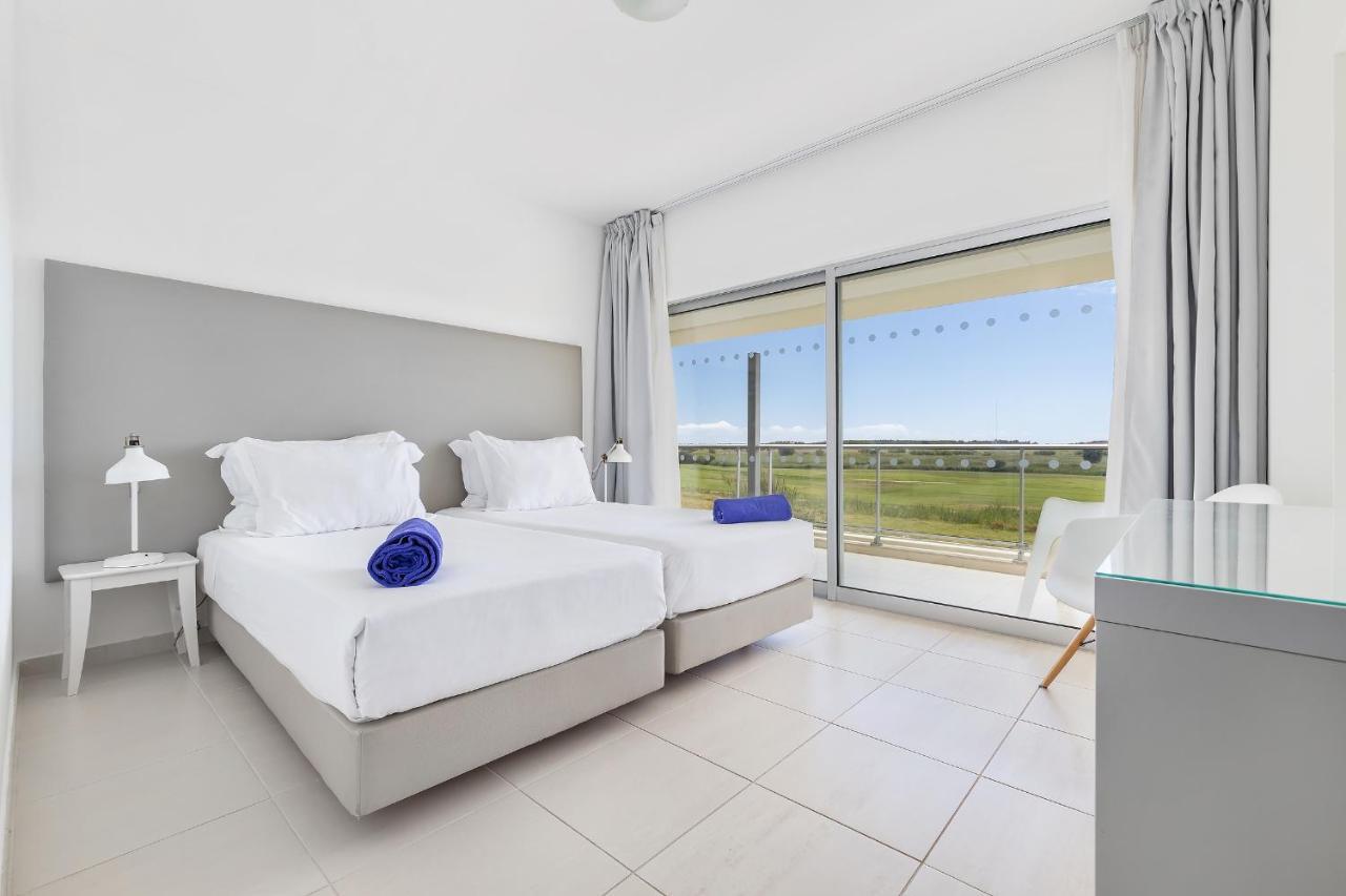 Two-Bedroom Apartment Golf View