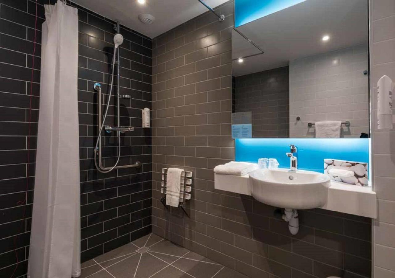 Chambre Lits Jumeaux Standard - Accessible aux Personnes à Mobilité Réduite