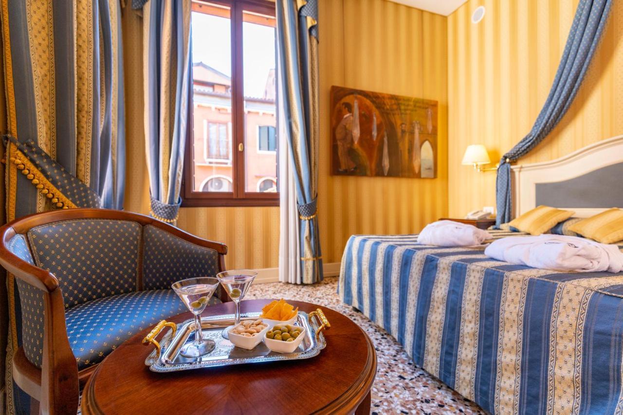 Suite Canal View