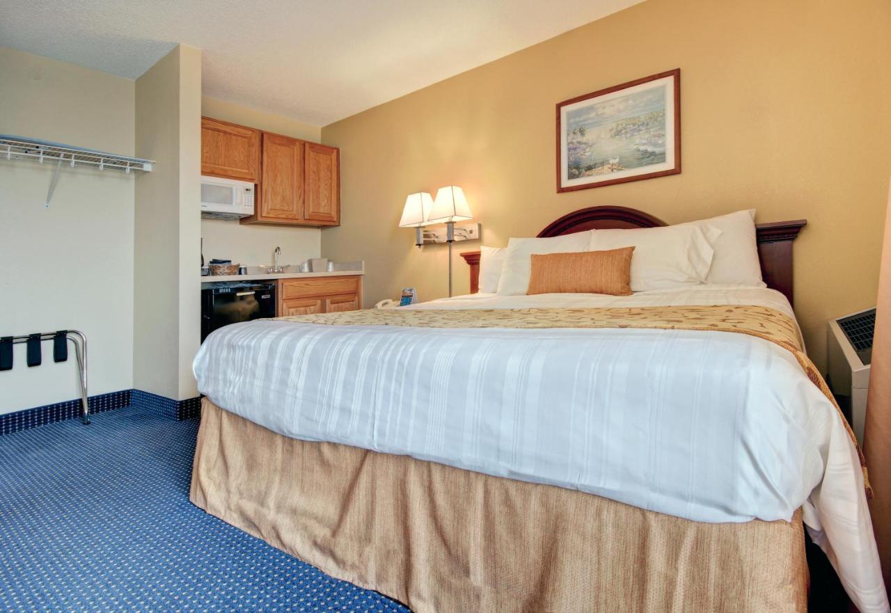 Standard View King Room-No Pets Allowed,1271739742:JPEG