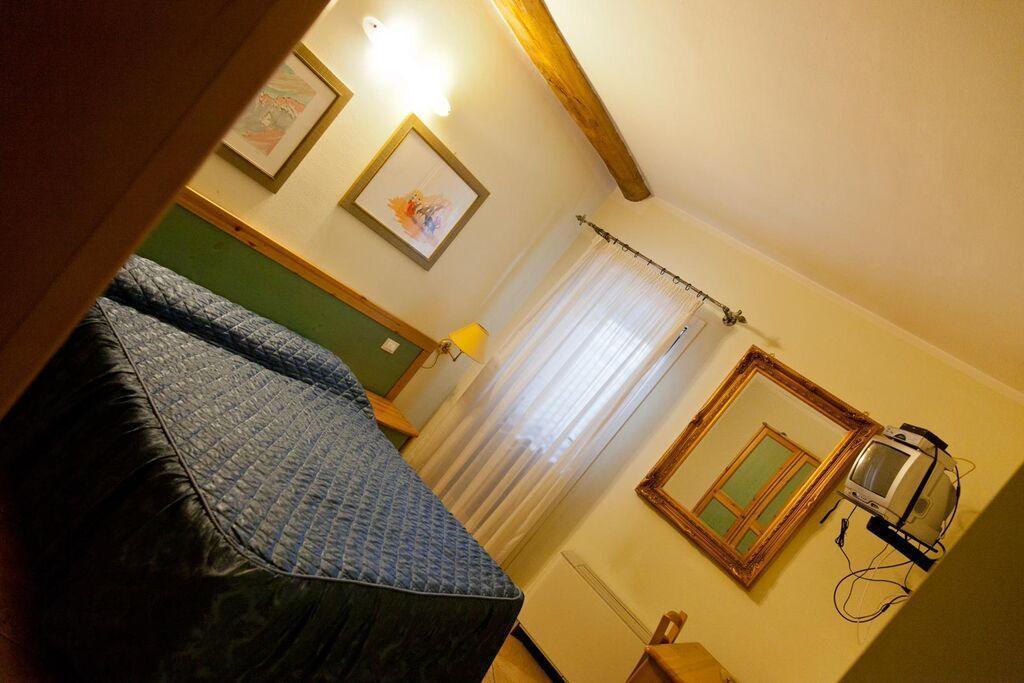 Deluxe Room,140927430:JPEG