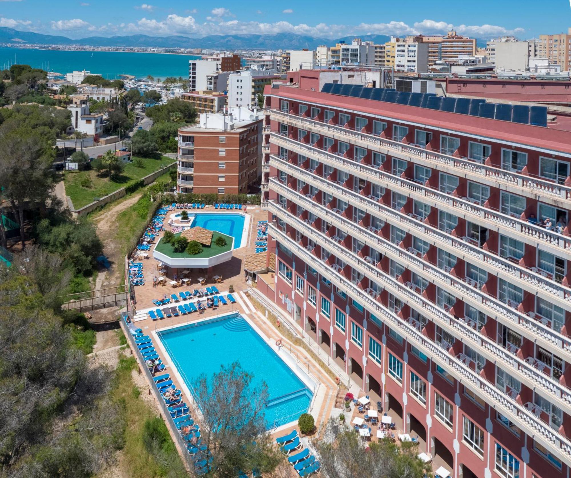 Double Room Pool View
