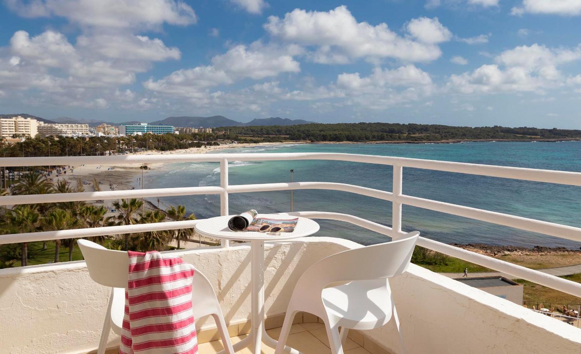 Family Room Sea View