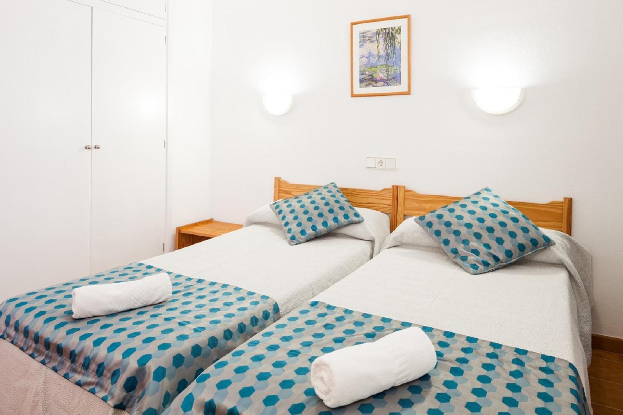 Economy Triple Room