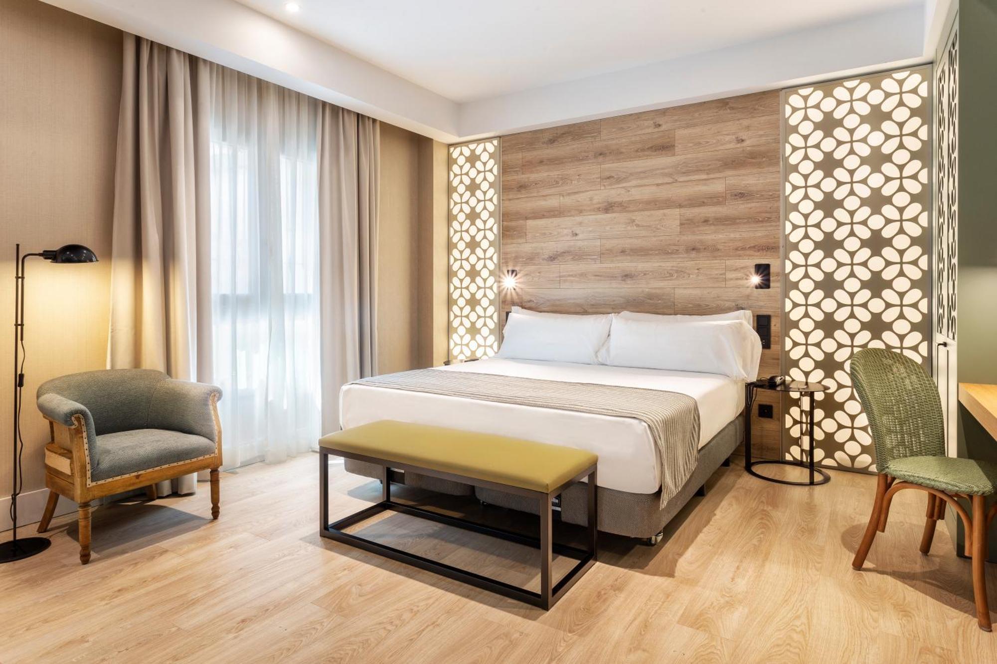 Deluxe Double or Twin Room Spa Access